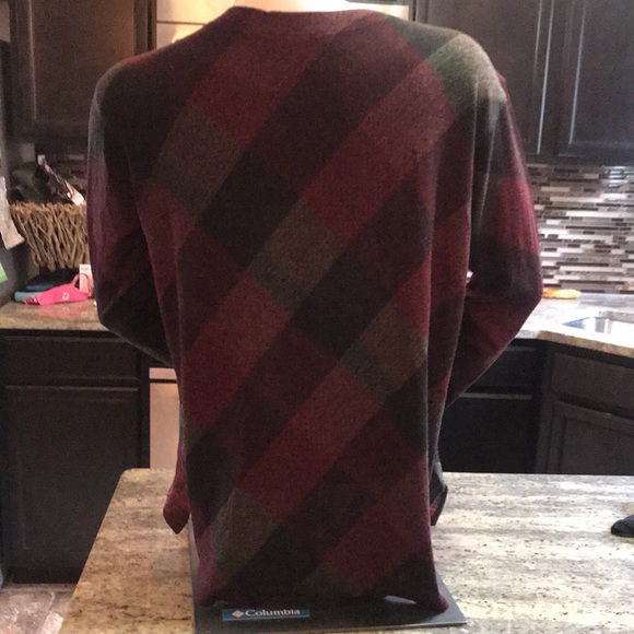 Nally & Millie L LS lightweight knit top. - Picture 2 of 2